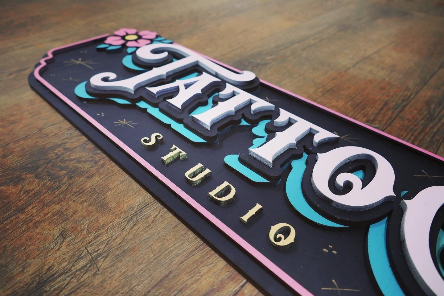 Tattoo Sign Spring Vibes | Eco-Friendly | Floral Wooden