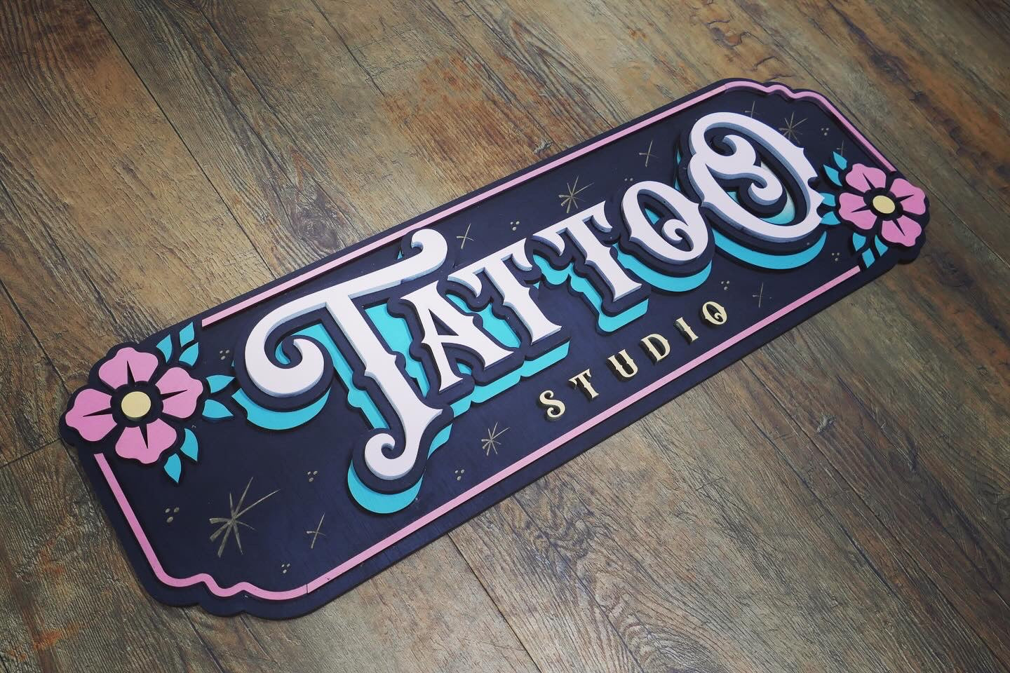 Tattoo Sign Spring Vibes | Eco-Friendly | Floral Wooden