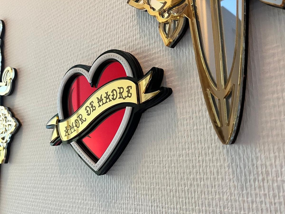 Mirror Heart Tattoo – Old School Wall Art, Unique Acrylic Decor, Retro Home Decor, Handmade Gift, Mother’s Love, Custom Engraving